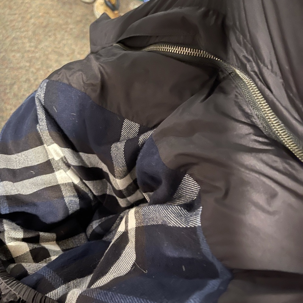 Burberry Black Puffer Jacket - Picture 7 of 10